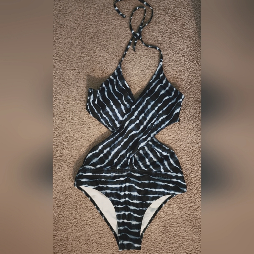 Brand new one piece bathing suit